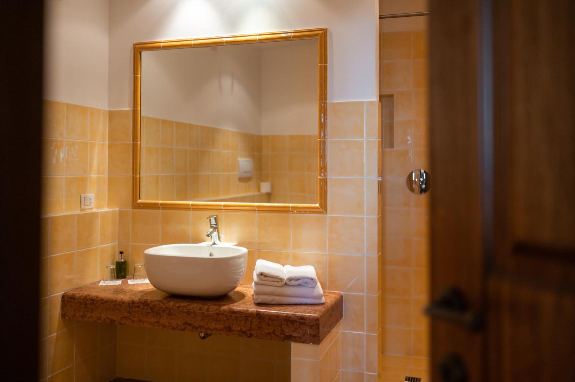 Apartamento Poggio Antico Monte San Vito Habitación foto